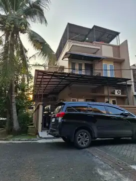 Dijual rumah 3 lantai, hook 9x16, citra garden 2 ex
