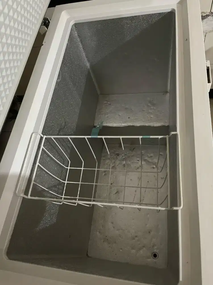 Freezer Kulkas 205lt second