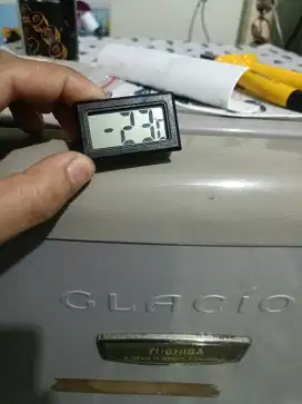 Spesialis servis kulkas