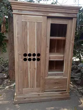 Lemari pintu 2 kuat dan tahan lama