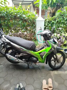 Honda Supra X Helm In 125 tahun 2013 PGM F1 warna hijau