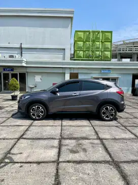 Honda HR-V E AT 2018 Abu² Km Antik 40Rban Tdp 15Jt Nego