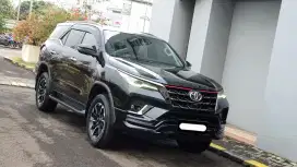 Km43rb toyota fortuner vrz trd sportivo 2020 pakai 2021 hitam diesel