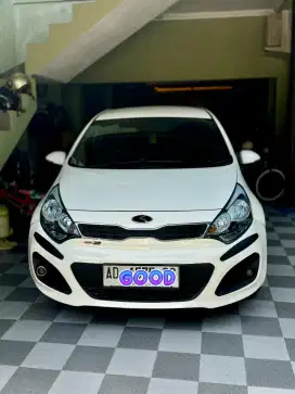 Kia rio se 12 matic orinan juara
