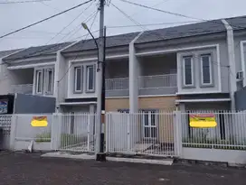 Jeffry- Disewakan Rumah di ALANA CEMANDI , Sedati , Sidoarjo