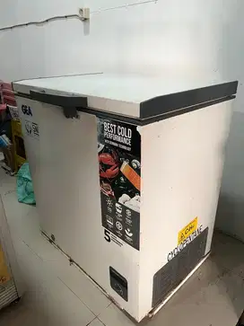 Chest Freezer GEA 200 Liter