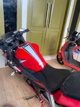 CBR 150 r 2018 jual bu