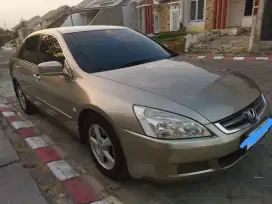 Dijual Honda Accord CM 5 VTIL