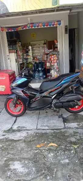 Yamaha Aerox Cyber city