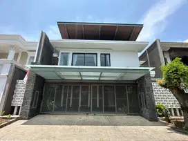 Rumah Pakuwon City Minimalis Modern Tropical