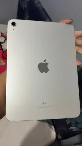 IPAD 10 GEN SILVER 64GB INTER WIFI ONLY