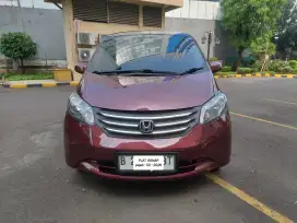 Honda Freed PSD 1.5 matic 2009