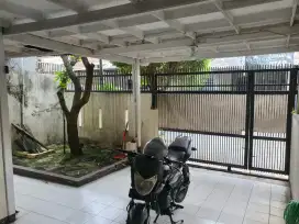 Dijual Cepat Rumah Taman Holis Indah