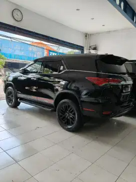 Toyota Fortuner VRZ TRD 2020 Matic Hitam Mulus