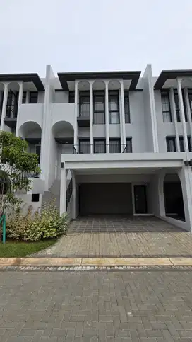 Rumah Cantik Brand New Greenwich BSD, Siap Huni