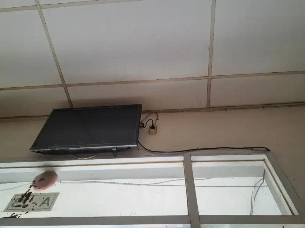 Tv samsung 32in