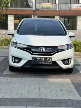HONDA JAZZ RS BLACK TOP LIMITED AT 2015 PUTIH