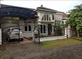Rumah lingkungan elite luas 200 di araya siap huni BU segera