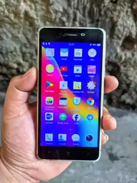Oppo F1f Ram 3/16GB retak normal