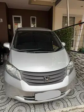 Honda Freed 2010 SD