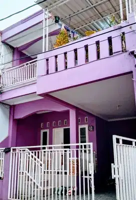 DI JUAL RUMAH 2 LANTAI DEKAT PASAR LEMBANG