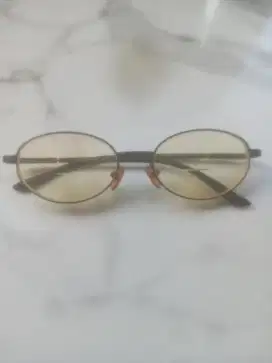 Kacamata baca gucci