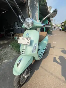VESPA PRIMAVERA 150 iget ABS 2022  LIKE NEW