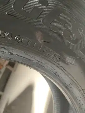 Ban mobil Bridgestone Duravis R14 Traga / L300