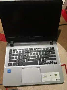Asus 
Vivobook A407M