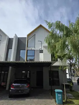 Jeffry- DiJual Rumah di EASTERN PARK , Sukolilo , Surabaya