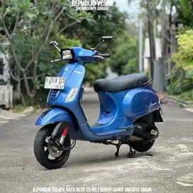 JUAL MURAH  Vespa S IGET 125 3V th 2017 warna Biru Doff