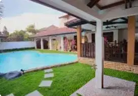 Disewakan / dijual rumah dekat Pakuwon Lontar Jl. Pradah Indah