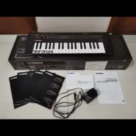 Yamaha Reface DX FM Synth Synthesizer / DX7 Korg Roland Nord