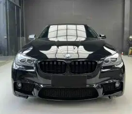 BMW 528 (baby M5)