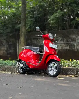 JUAL MURAH VESPA PRIMAVERA 150 iGET 2016 MULUS