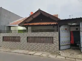 Dikontrakan disewakan rumah strategis