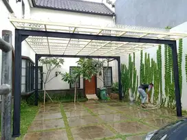 Kanopi transparan