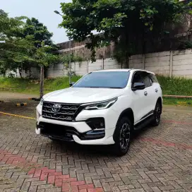 Toyota Fortuner 2.8 GR Sport Thn 2022