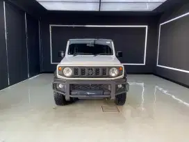 SUZUKI JIMNY 1.5 4x4 AT 2023 WHITE TWO TUNE