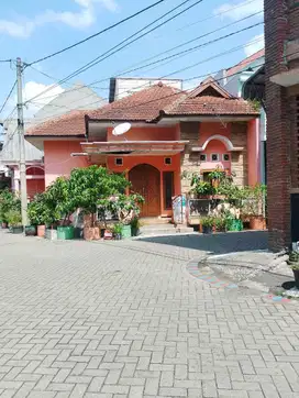 Rumah Hook Mondoroko Singosari Malang