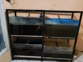 DIJUAL RAK DAN AQUARIUMNYA