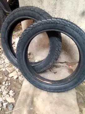 Ban tubles depan belakang