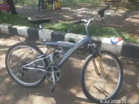 Sepeda polygon takeda uk.26