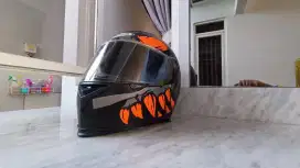Helm Zeus 822B XL