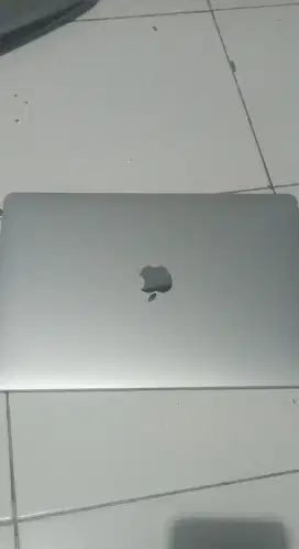 Jual Cepat!! Macbook Air 2019 13