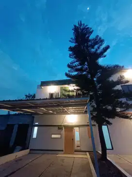 Rumah Modern 2 Lantai di Karadenan Townhouse, 2 Menit Stasiun Cilebut