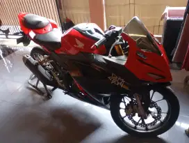Honda CBR 150 R ABS