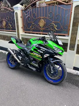 Jual Ninja 250 tahun 2019 Low KM!