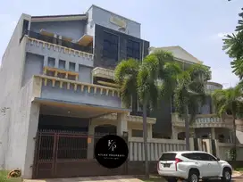 Dijual Rumah Besar Siap Huni di Citra Gran Cibubur.