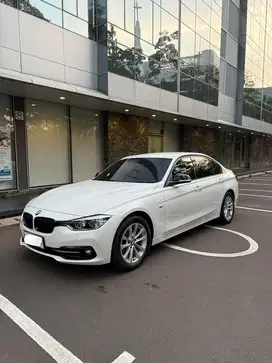 BMW 320i SPORT B48 2018